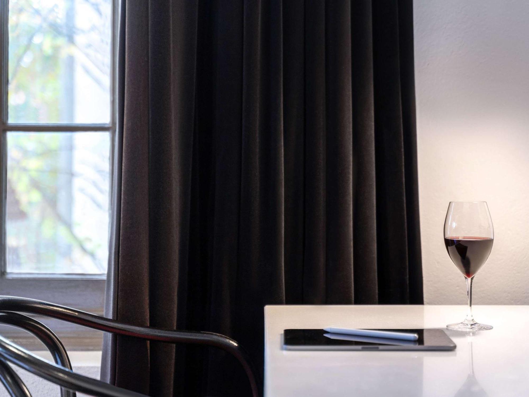 Peppers Gallery Hotel Canberra Ngoại thất bức ảnh