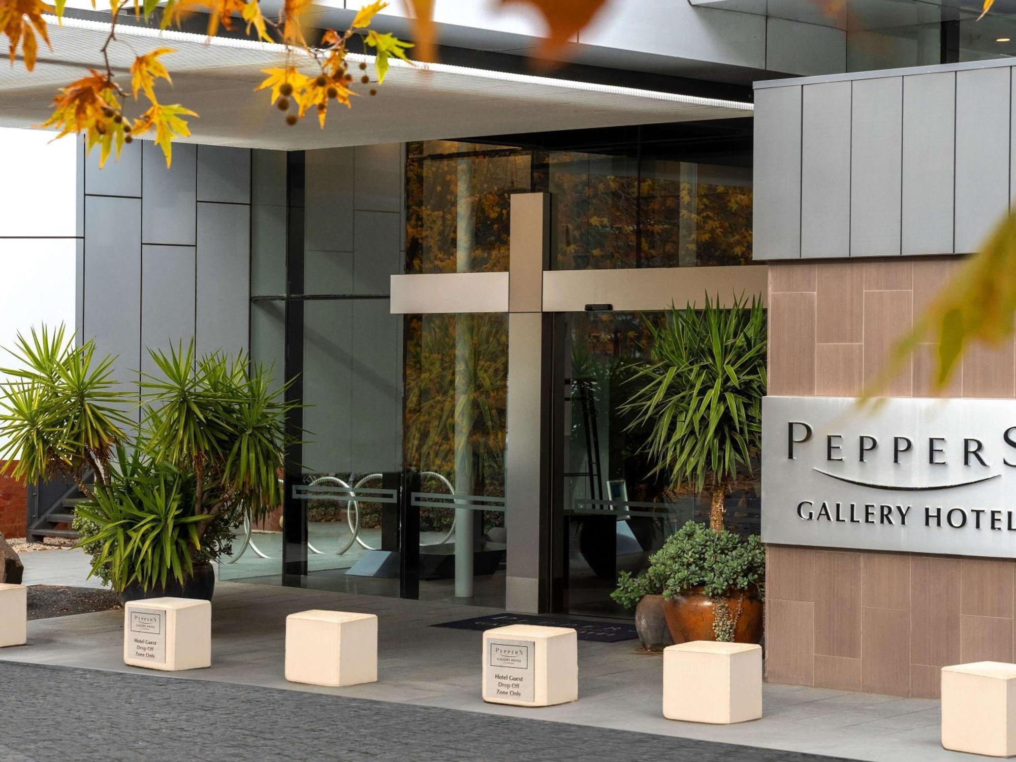Peppers Gallery Hotel Canberra Ngoại thất bức ảnh