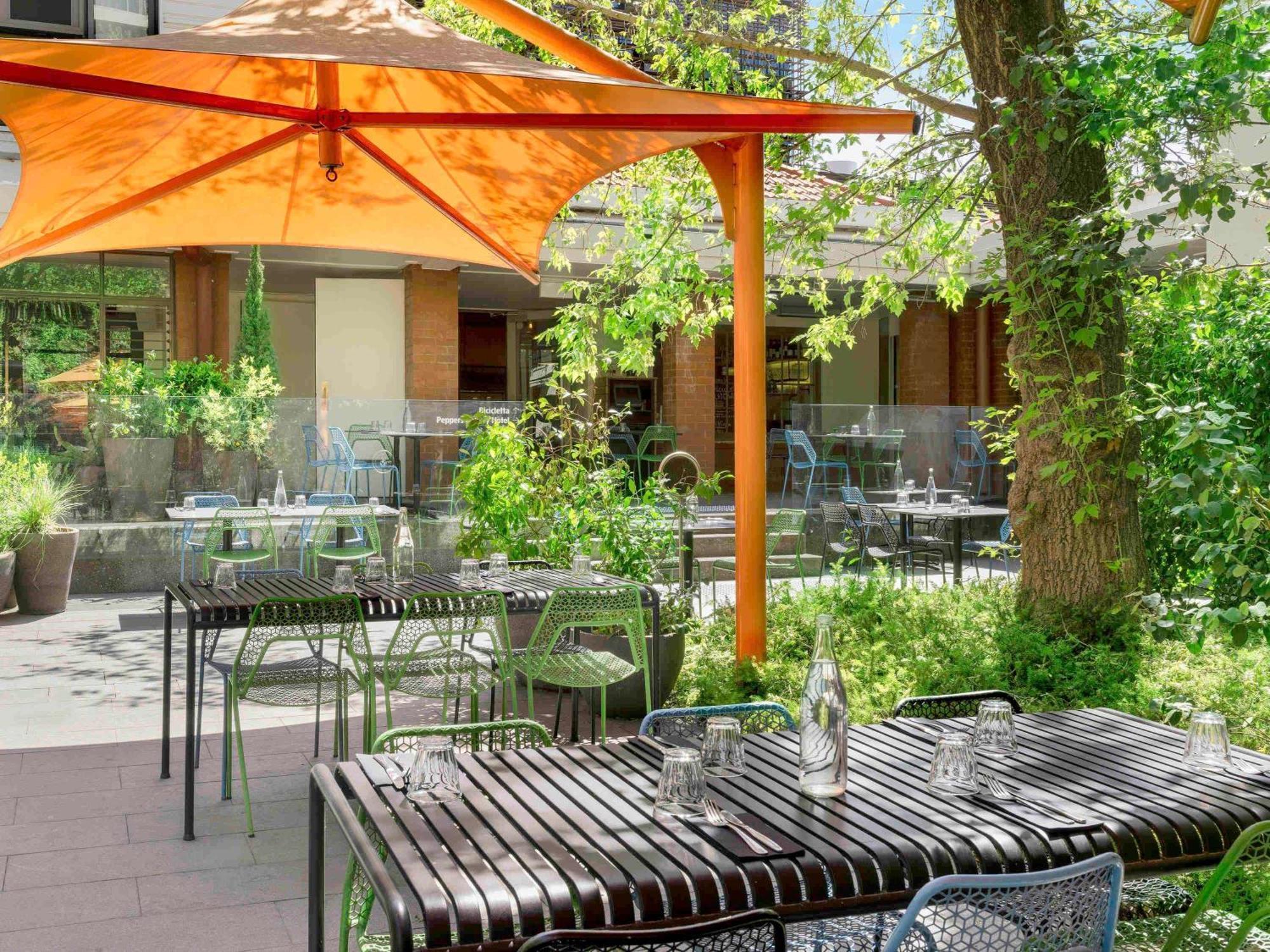 Peppers Gallery Hotel Canberra Ngoại thất bức ảnh